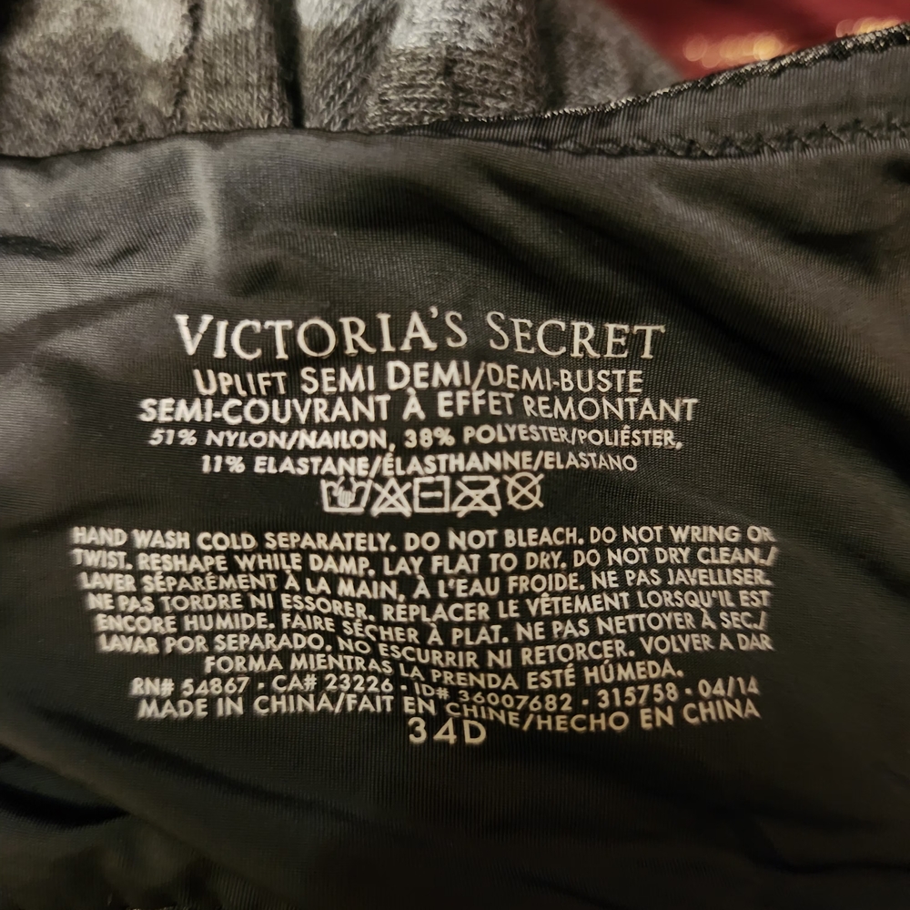 Victoria's Secret Contour Bras $20 Each - Picture 2 of 7